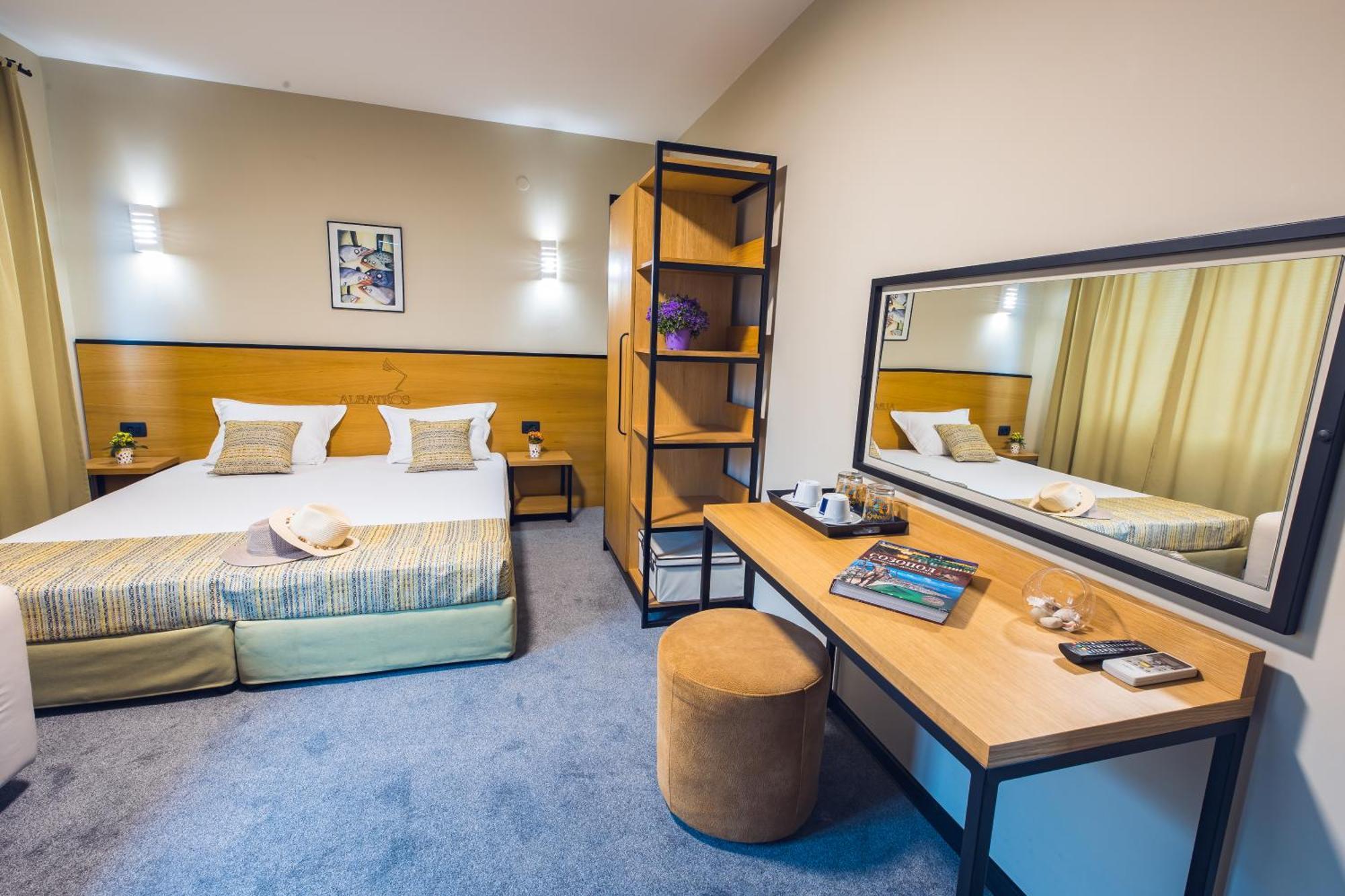 Hotel Albatros New Town Sozopol Exteriör bild