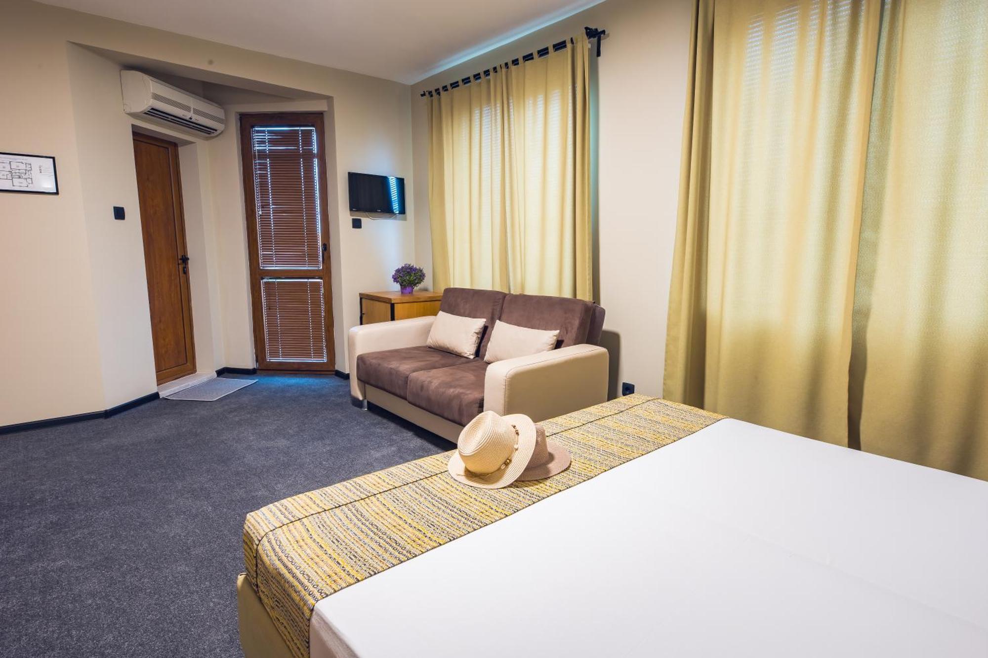 Hotel Albatros New Town Sozopol Exteriör bild