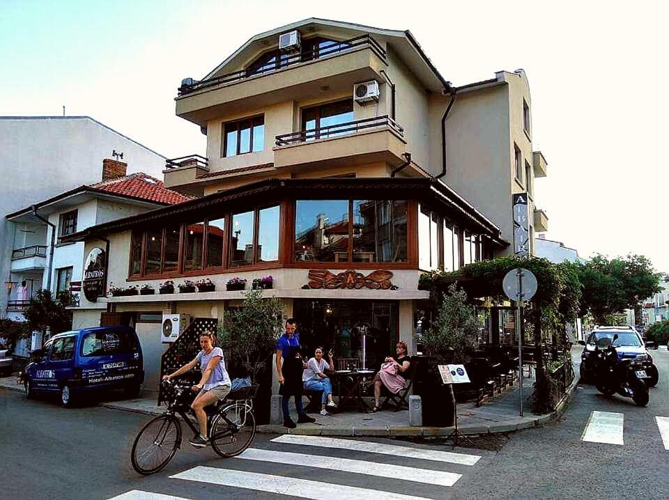 Hotel Albatros New Town Sozopol Exteriör bild